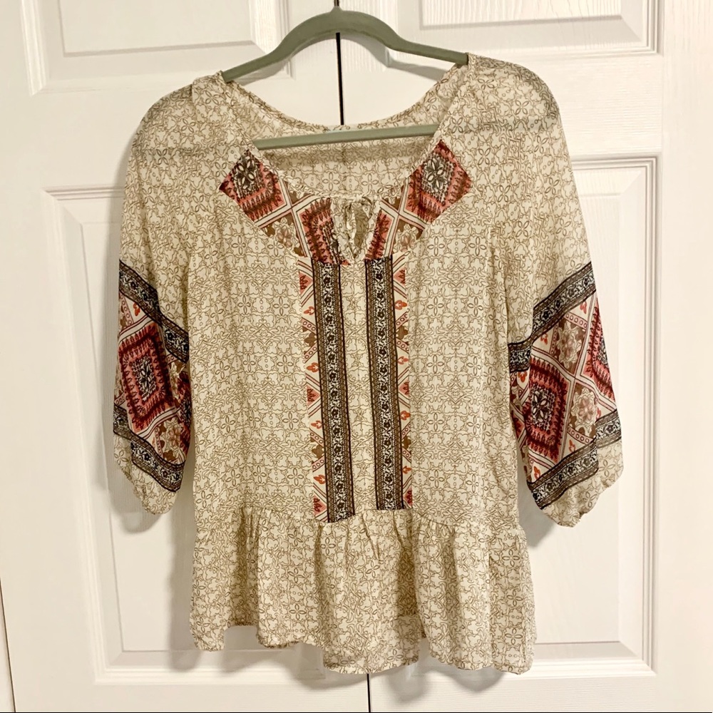 Maurices boho patterned flirty top!